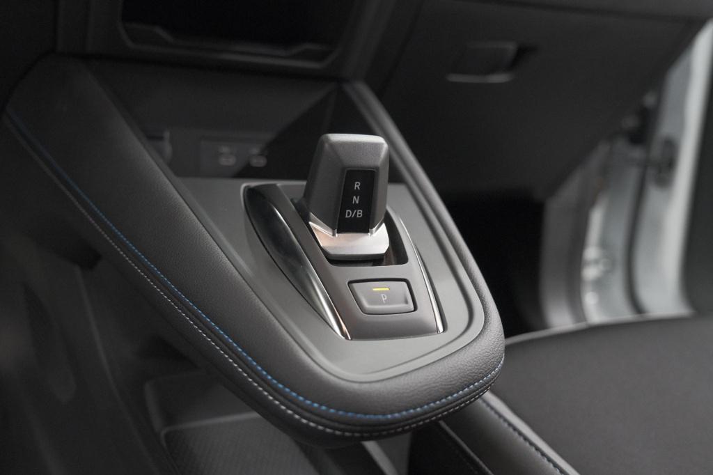Renault Captur 1.8 e-tech full hybrid 160 esprit alpine | rondom camerazich