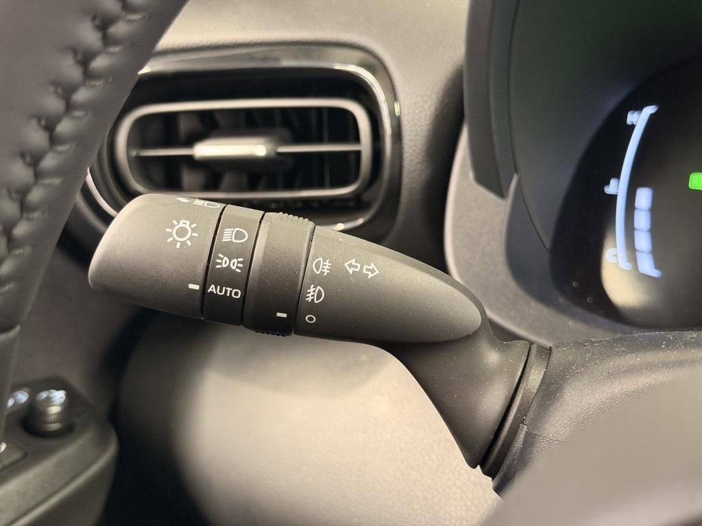 Toyota Yaris 1.5 hybrid 115 dynamic