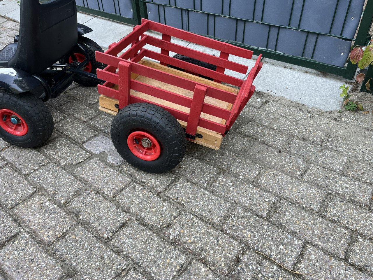 Skelter met aanhangwagen