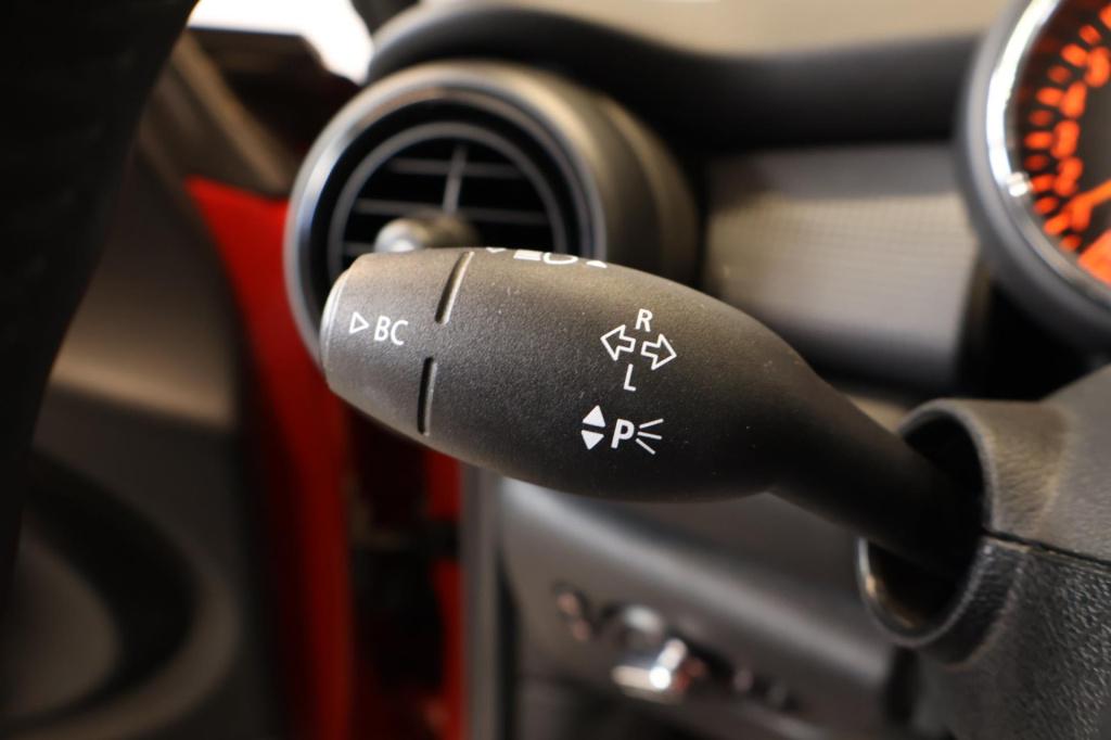 Mini Cooper mini 1.5 salt business nl auto, stoelverw, panoramadak, navi