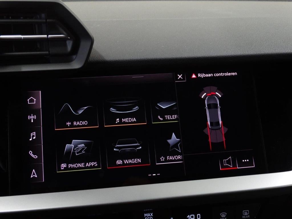 Audi A3 35 tfsi 150pk s tronic s line edition