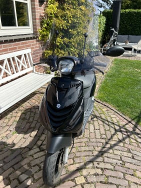 Piaggio Zip 4t