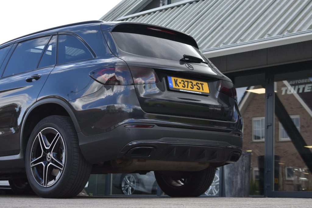 Mercedes-Benz Glc 300e 4matic amg | night | panoramadak | camera | nap | de