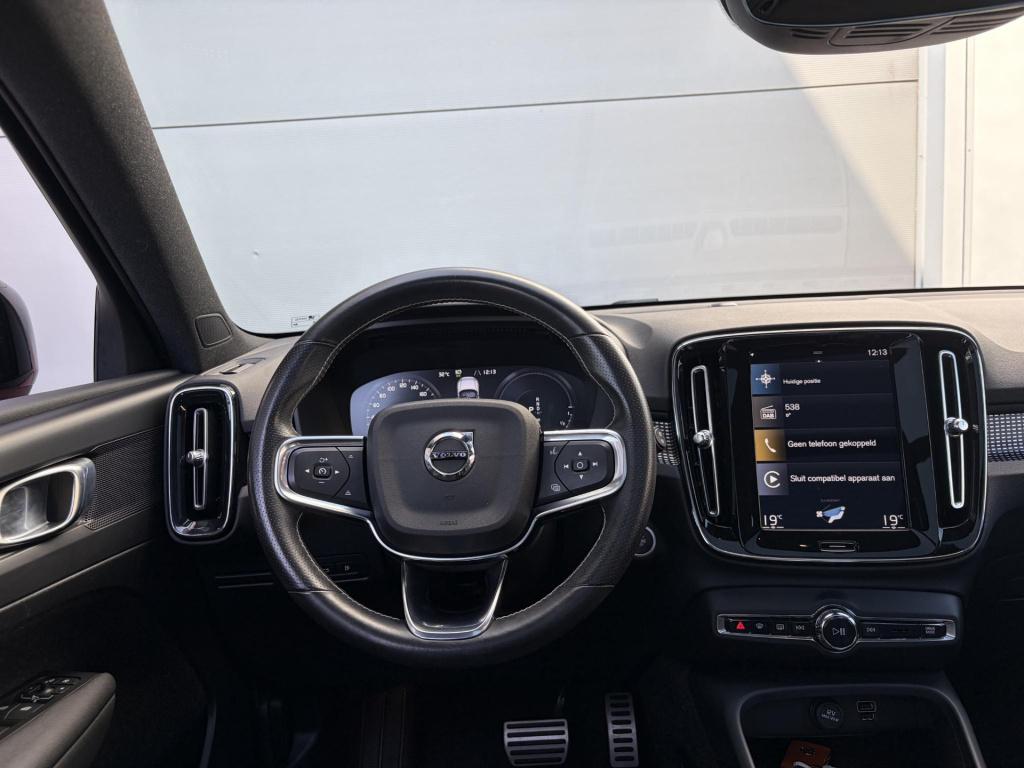 Volvo XC40 1.5 t5 recharge r-design | panodak | trekhaak | camera | enz.