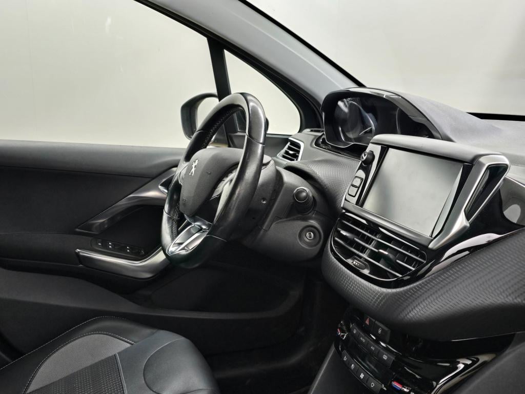 Peugeot 2008 occasion 1.2 puretech allure | zwart | tweedehands peugeot 200