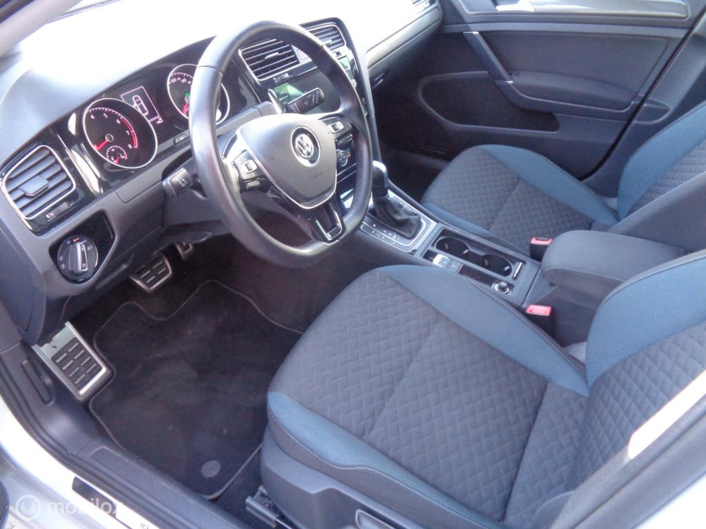 Volkswagen Golf 1.5 tsi iq-drive/airco/ecc/panorama dak/led/navi/carplay/lm