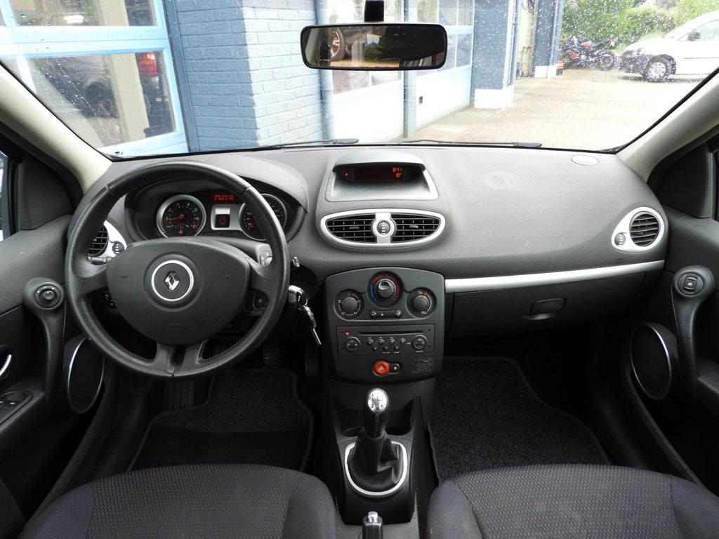 Renault Clio 1.2-16v dynamique nieuwe apk