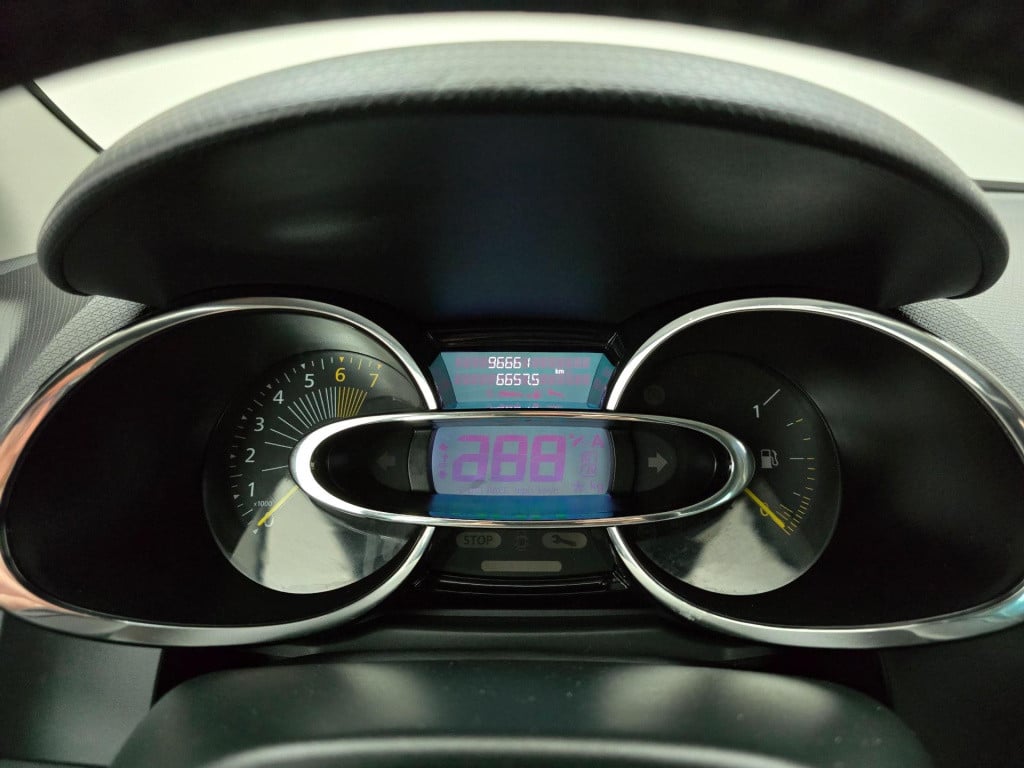 Renault Clio occasion zuinige auto en cruisecontrol | tweedehands renault c