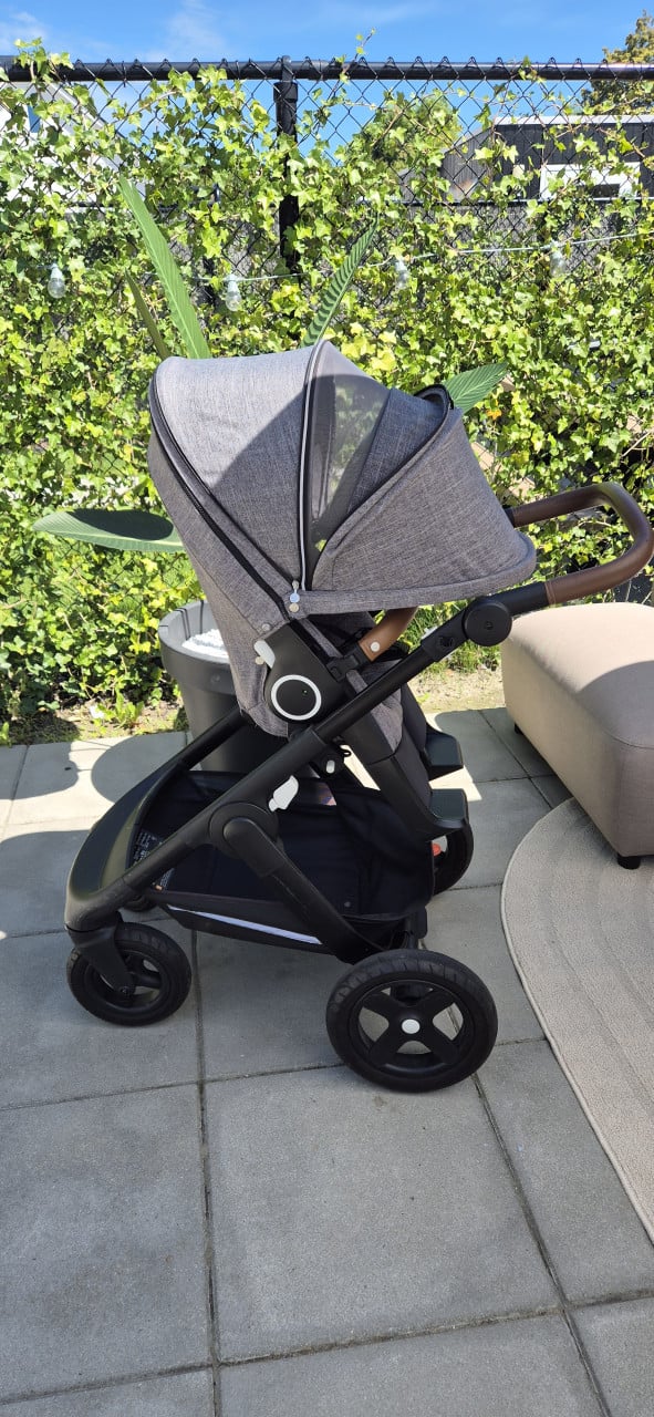 Stokke Trailz nette degelijke kinderwagen