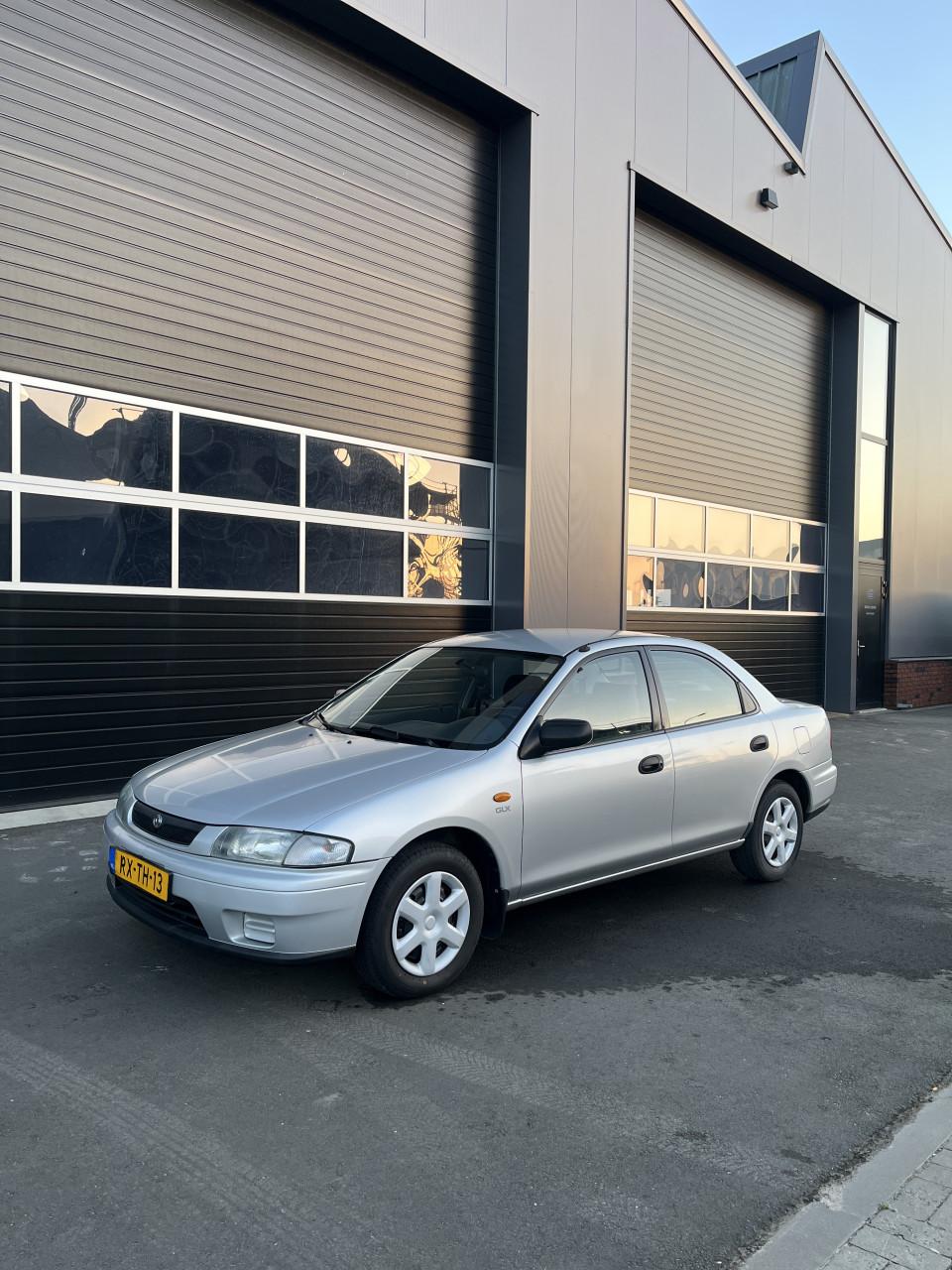 Mazda 323 1.5 SDN LX 1997 Grijs