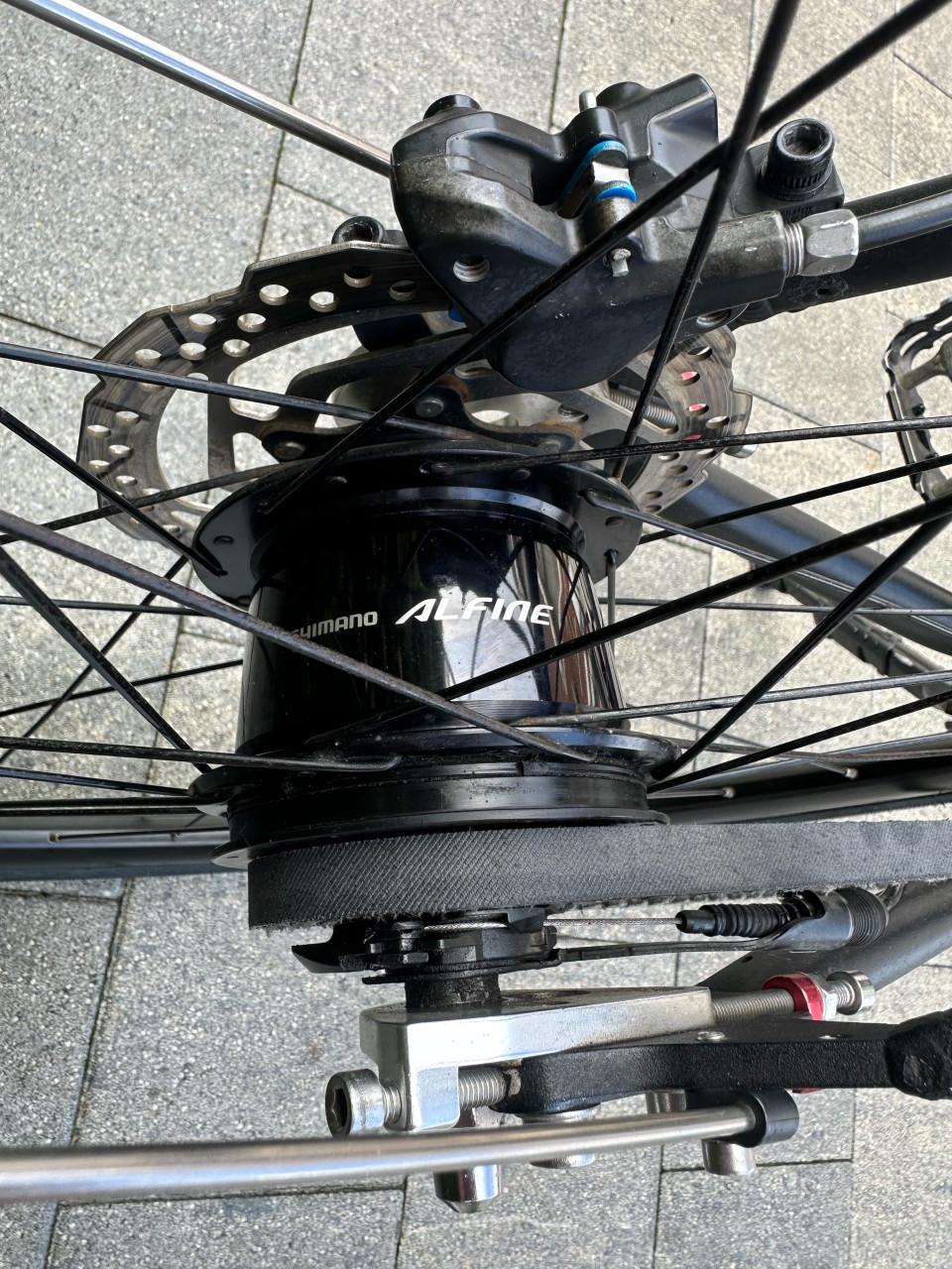 Sensa belt drive aluminium fiets