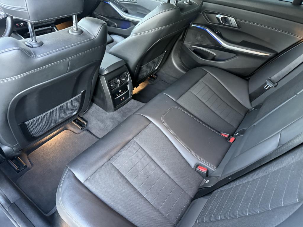 BMW 3-serie touring 330i automaat x-drive high executive