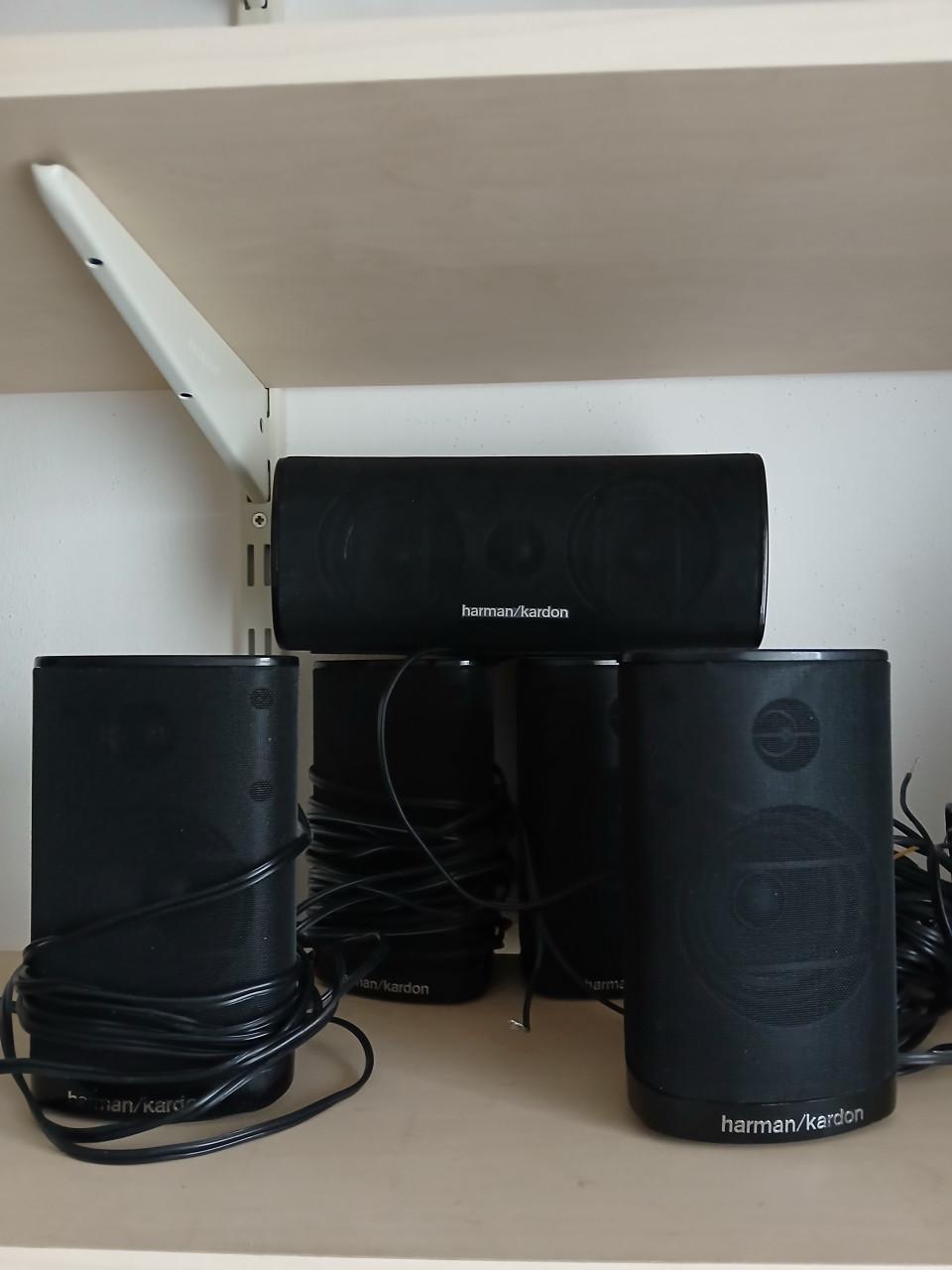 Harmon Kardon Blu Ray cinema speler met boxen