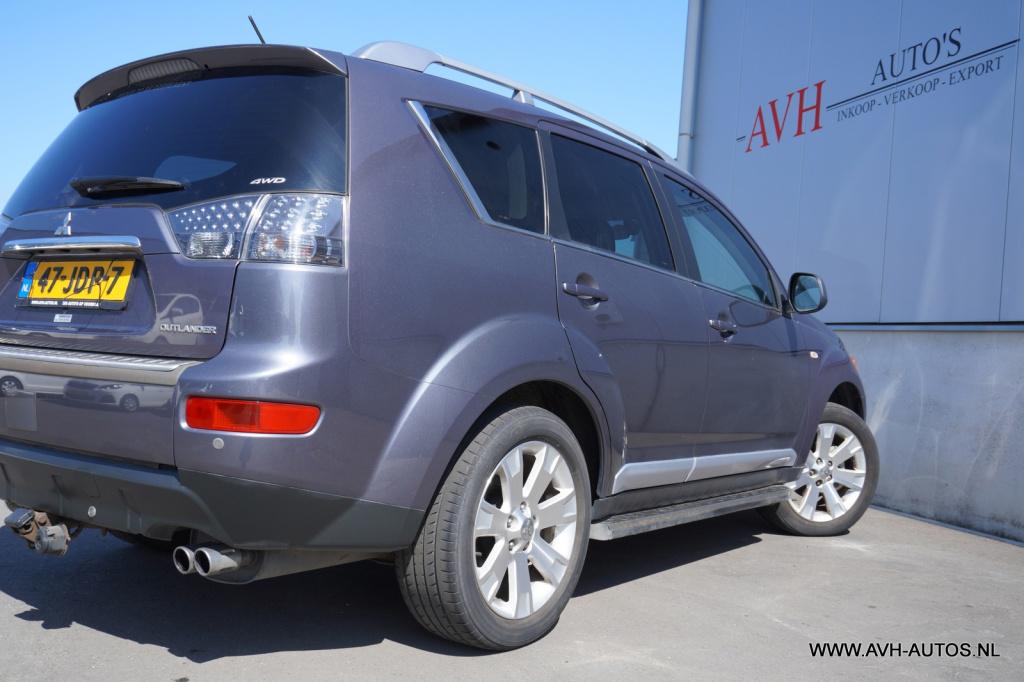 Mitsubishi Outlander 2.2 di-d instyle