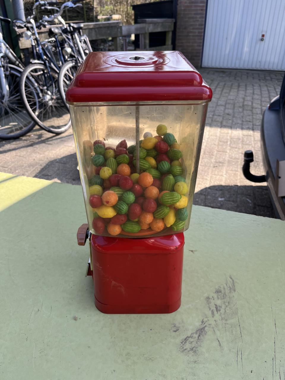 Kauwgomballen automaat S & B