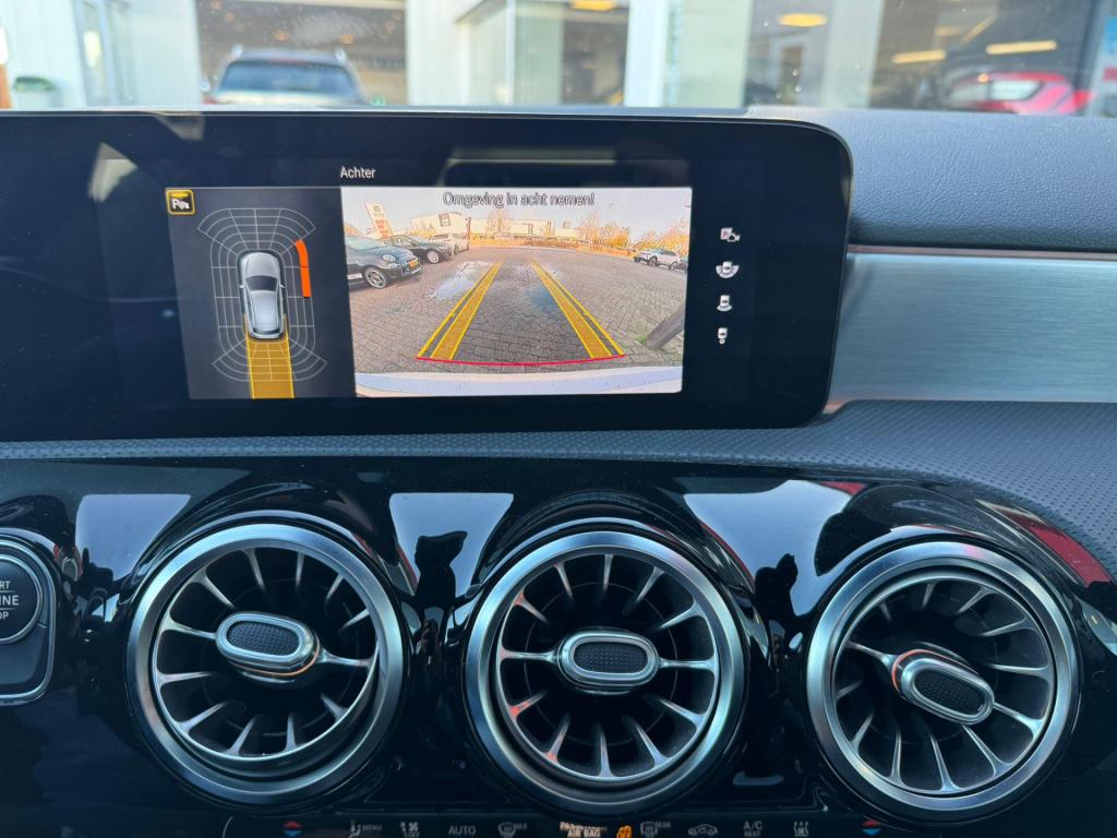 Mercedes-Benz A-Klasse 250 e business solution amg limited