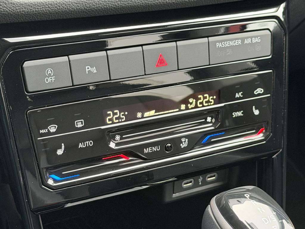 Volkswagen T-cross 1.0 tsi 115pk dsg goal | trekhaak | camera | 4-season | 