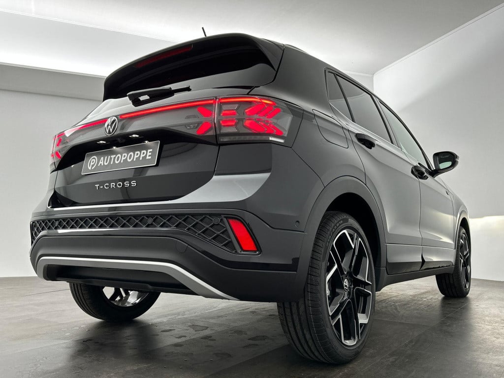 Volkswagen T-cross r-line-edition 1.5 110 kw / 150 pk tsi suv 7 versn