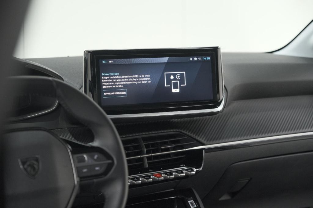 Peugeot 208 puretech 100 allure | apple carplay | parkeersensoren | climate