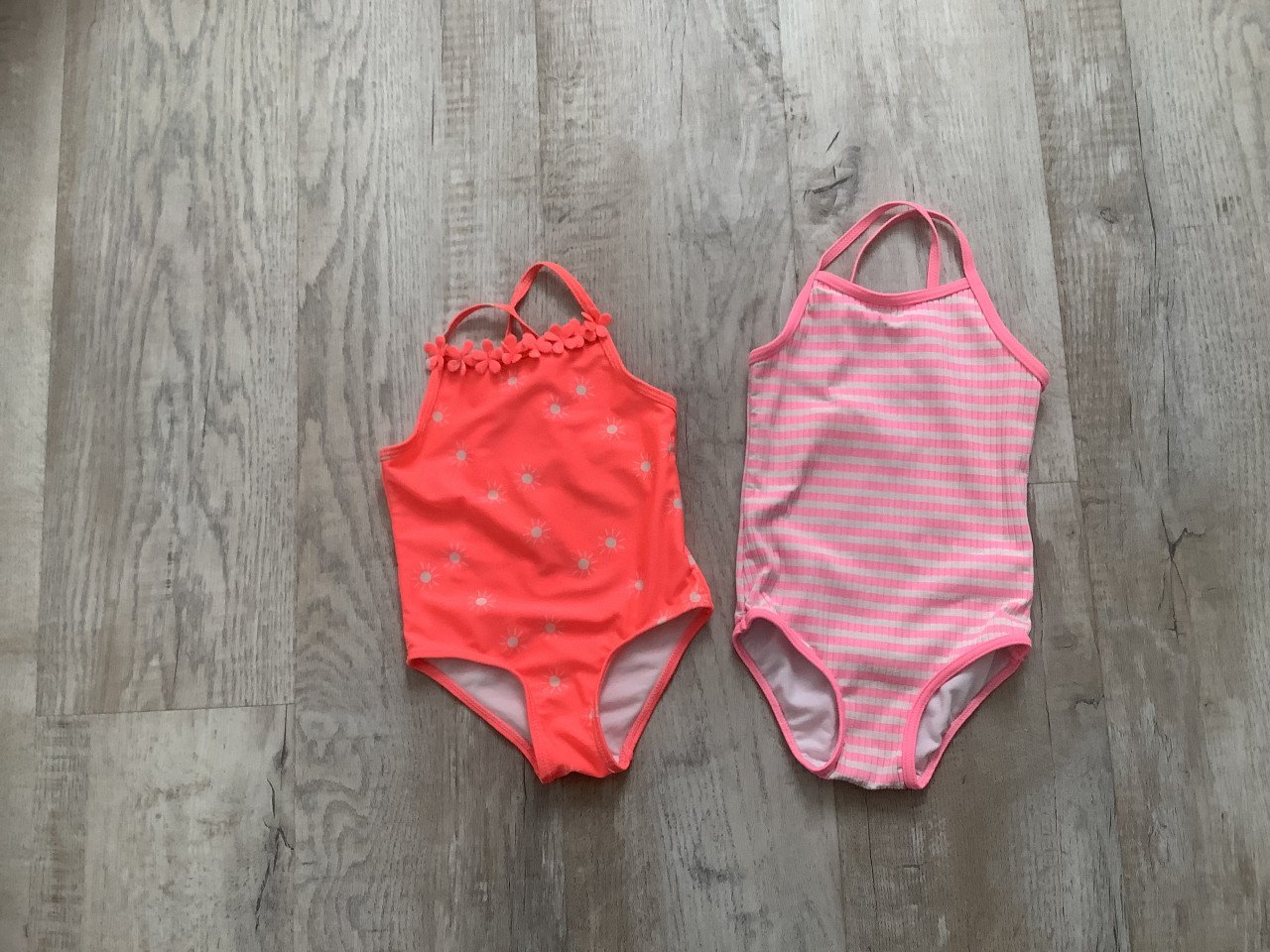 Meisjes Zomer Kledingpakket - Maat 92  - 52 stuks + 9 stuks