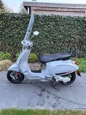 Vespa Sprint 2018 I IGET I Nardo Grijs I 23800 KM I