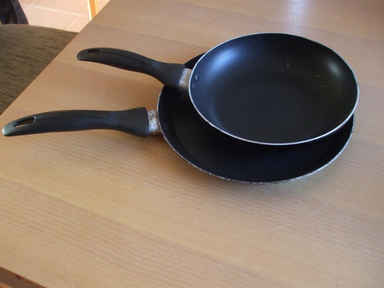 Te koop set koekenpannen.(z.g.a.n.).