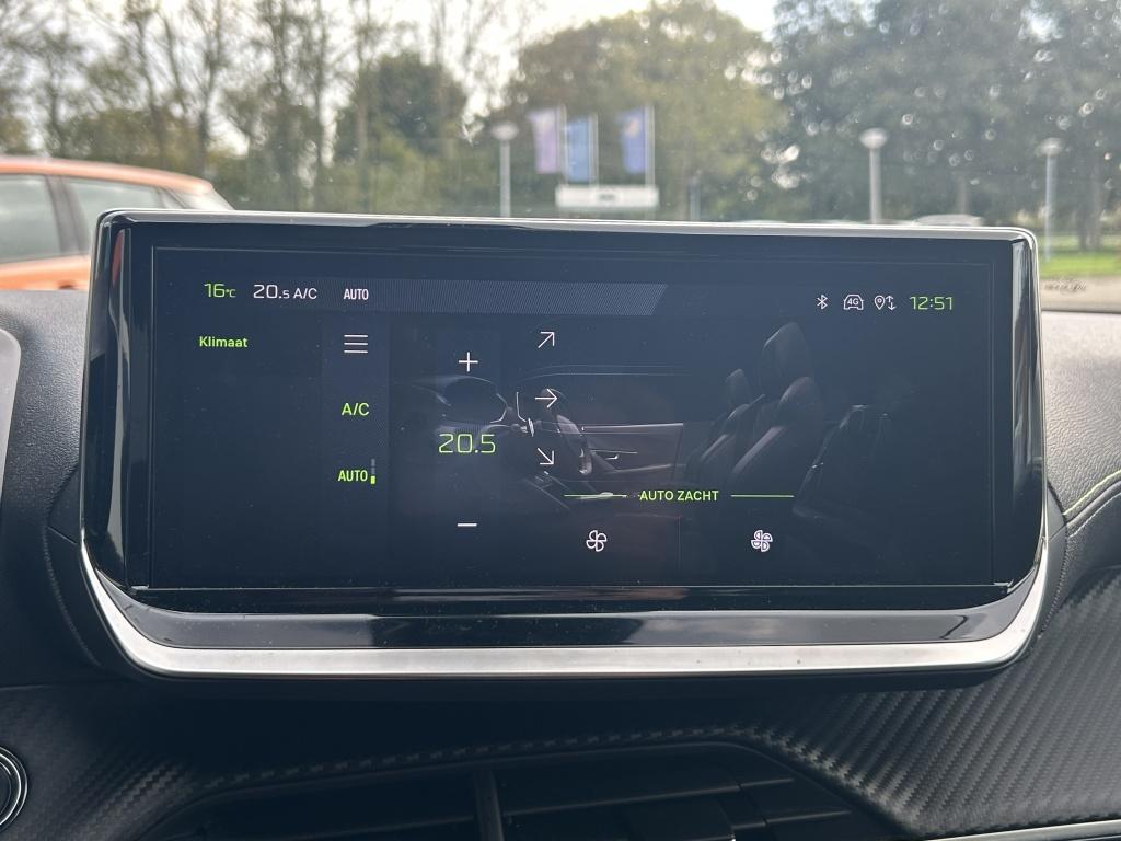 Peugeot 2008 1.2 puretech 130pk gt | navigatie | bt | applecarplay & androi