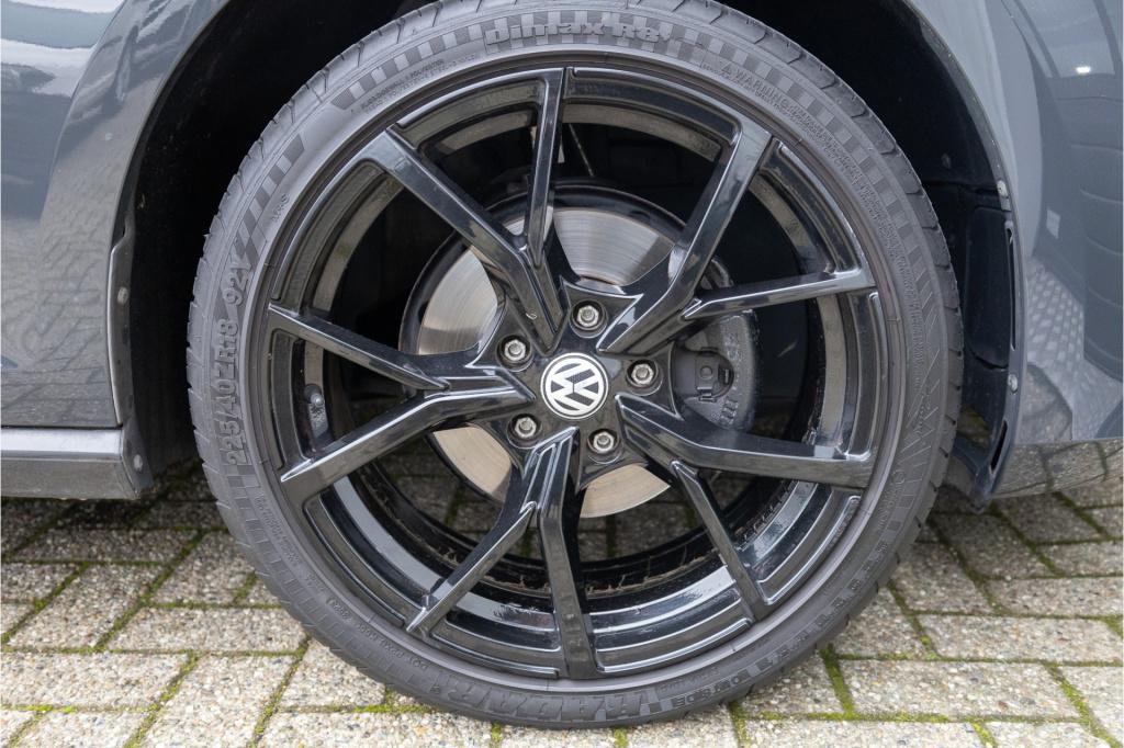 Volkswagen Golf 1.2 tsi edition ✅cr.control✅ac✅18inch