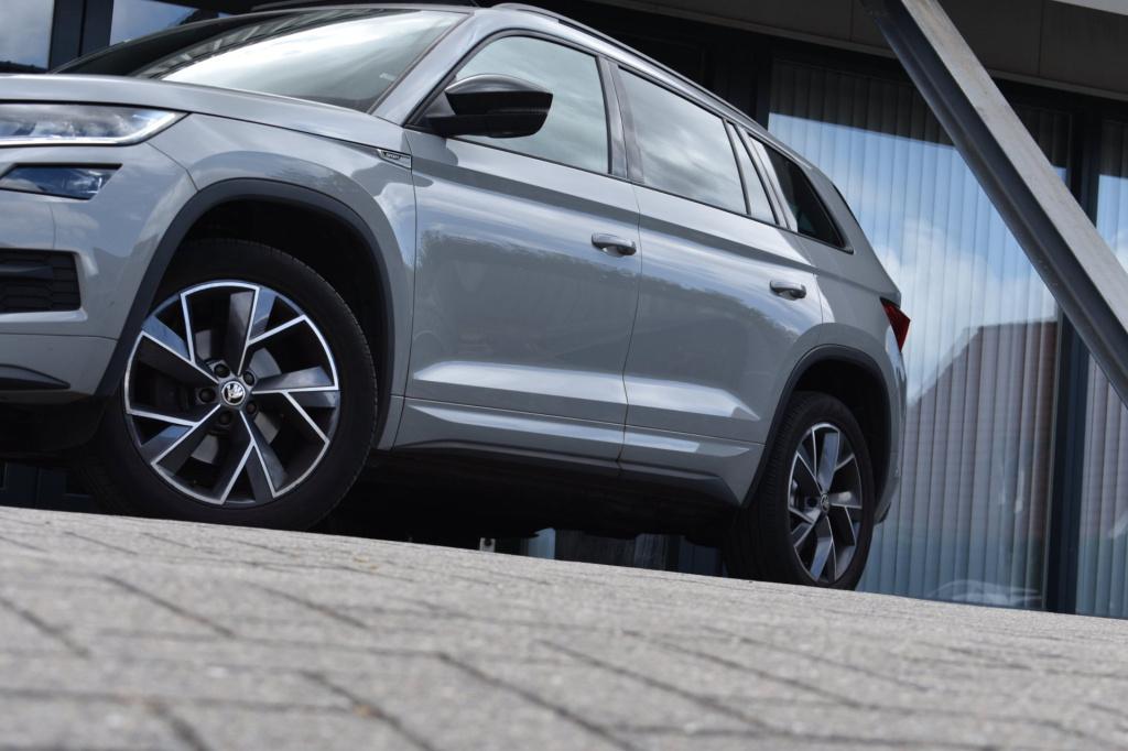 Skoda Kodiaq 1.5 tsi sportline 7p. | panoramadak | trekhaak | nap | canton 