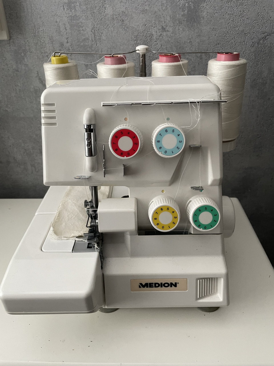 Medion Overlock naaimachine