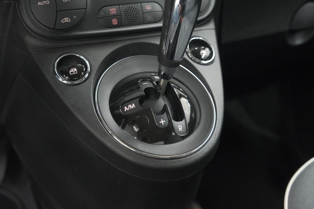 Fiat 500 C twinair turbo lounge | parkeersensoren | climate control | cruis
