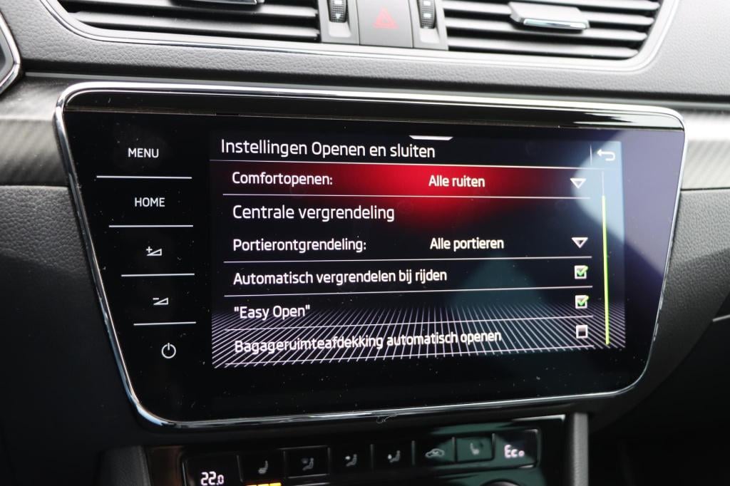 Skoda Superb combi 1.4 tsi iv sportline business 218pk dsg6