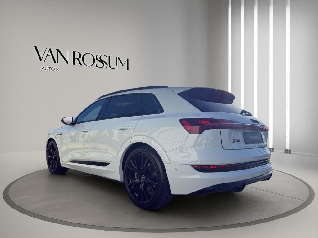 Audi E-tron e-tron 50 quattro launch edition black | pano | s-line | 22"| g