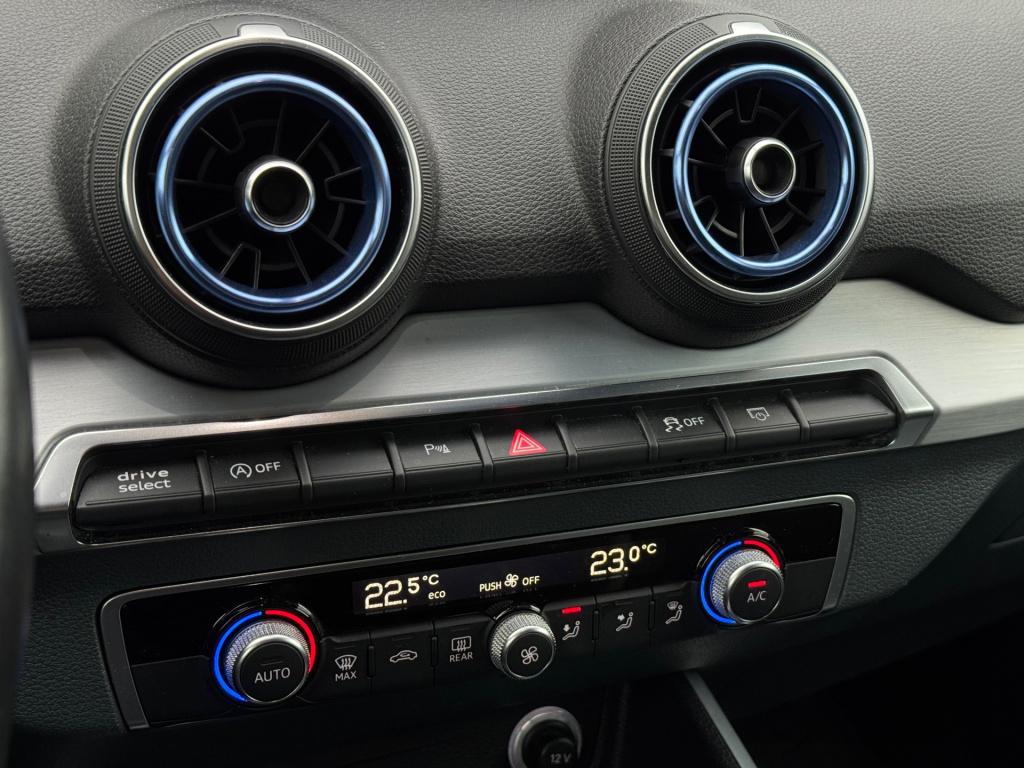 Audi Q2 2.0 tfsi quattro s-line * panoramadak * leder * black pack