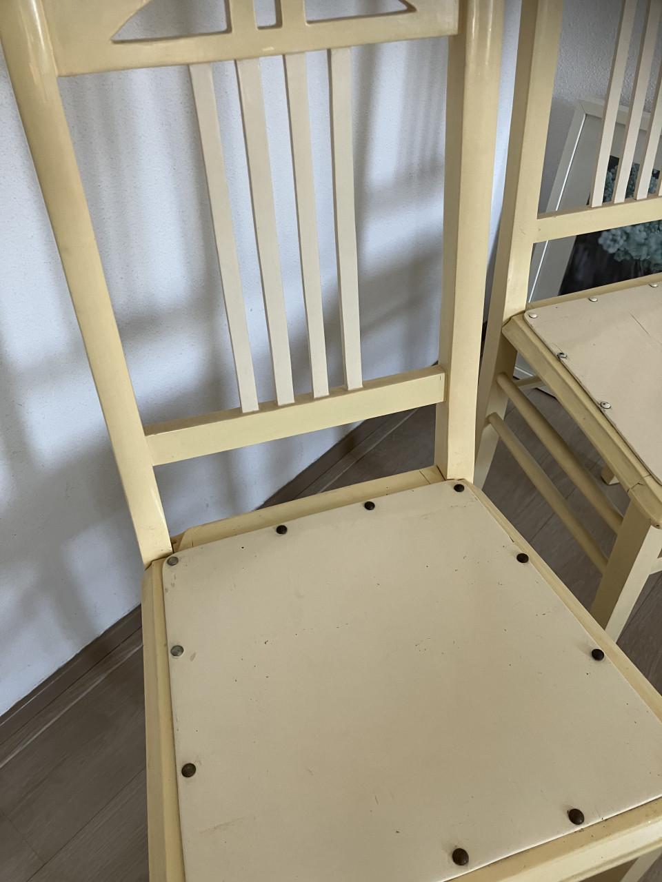 Stoel – eenvoudige brocante stoel 2 stuks