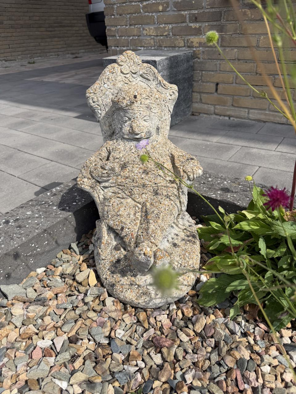 Betonnen tuinbeeld