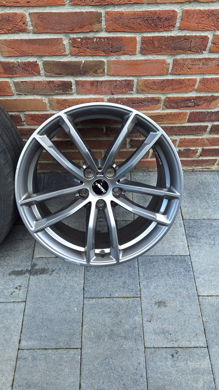 4 velgen BMW + 3 banden