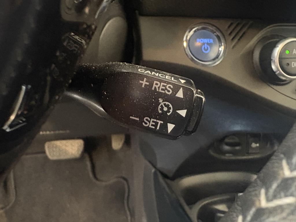 Toyota Yaris 1.5 hybrid bi-tone