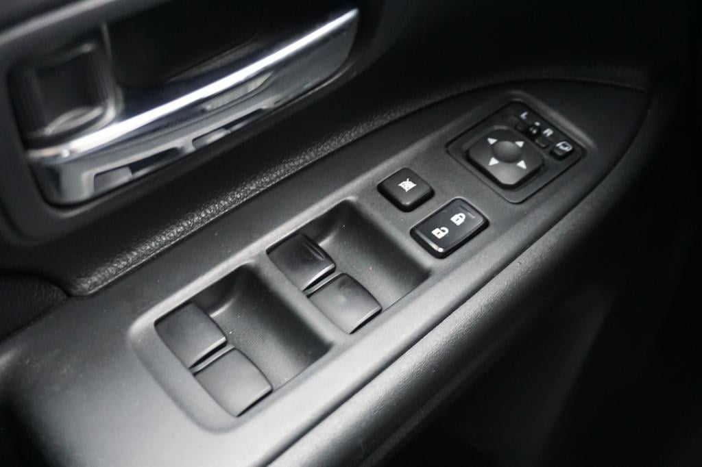 Mitsubishi Outlander 2.0 phev business edition x-line automaat - climate / 