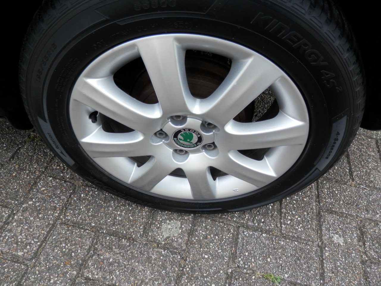 Auto Garant Biedt Aan: Skoda Fabia 1.4 16v Sprint