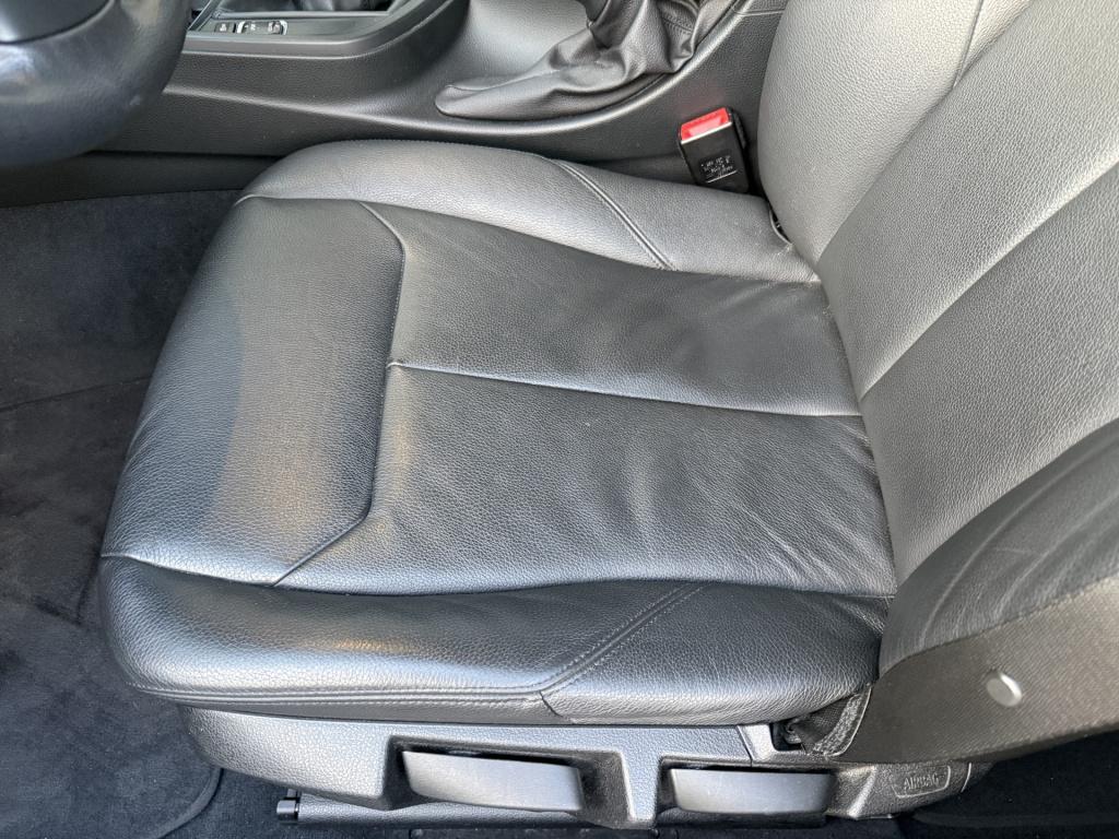 BMW 3-serie 320i 184pk sedan executive luxury