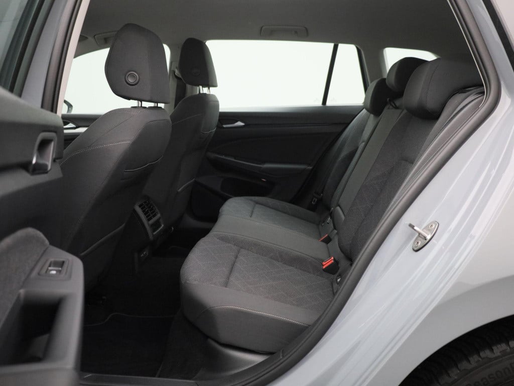 Volkswagen Golf variant 1.0 tsi life | lmv | parkeer sensoren | virtual coc