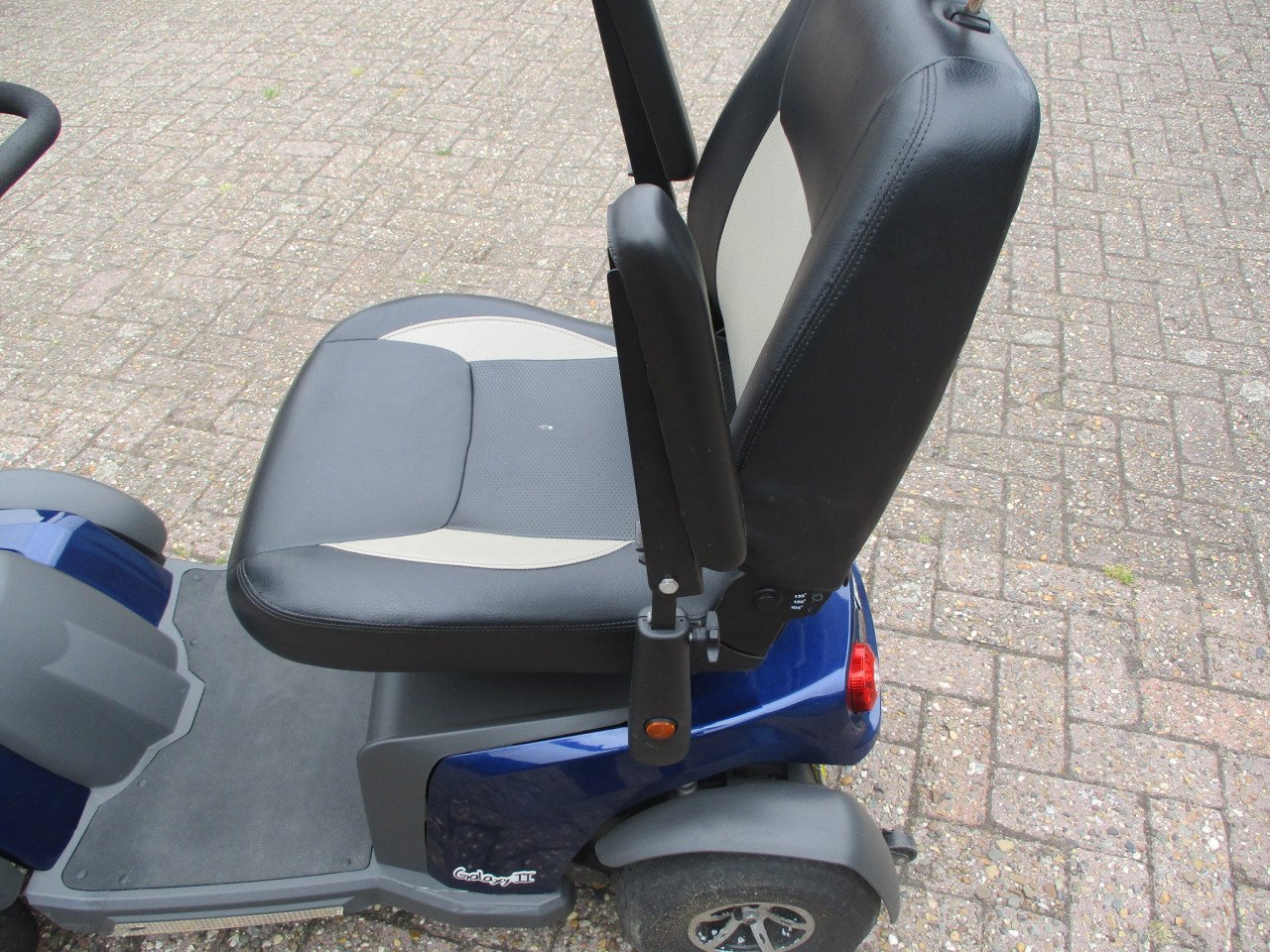 Aangeboden wegens geen gebruik Excel Galaxy 2  4wiel scootmobiel TEAB