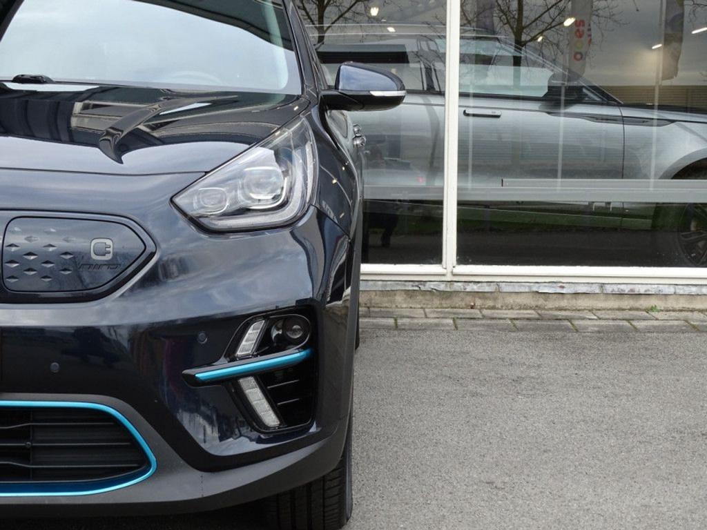 Kia E-niro executiveline 64 kwh incl. btw | led | stoelkoeling-en verwarmin