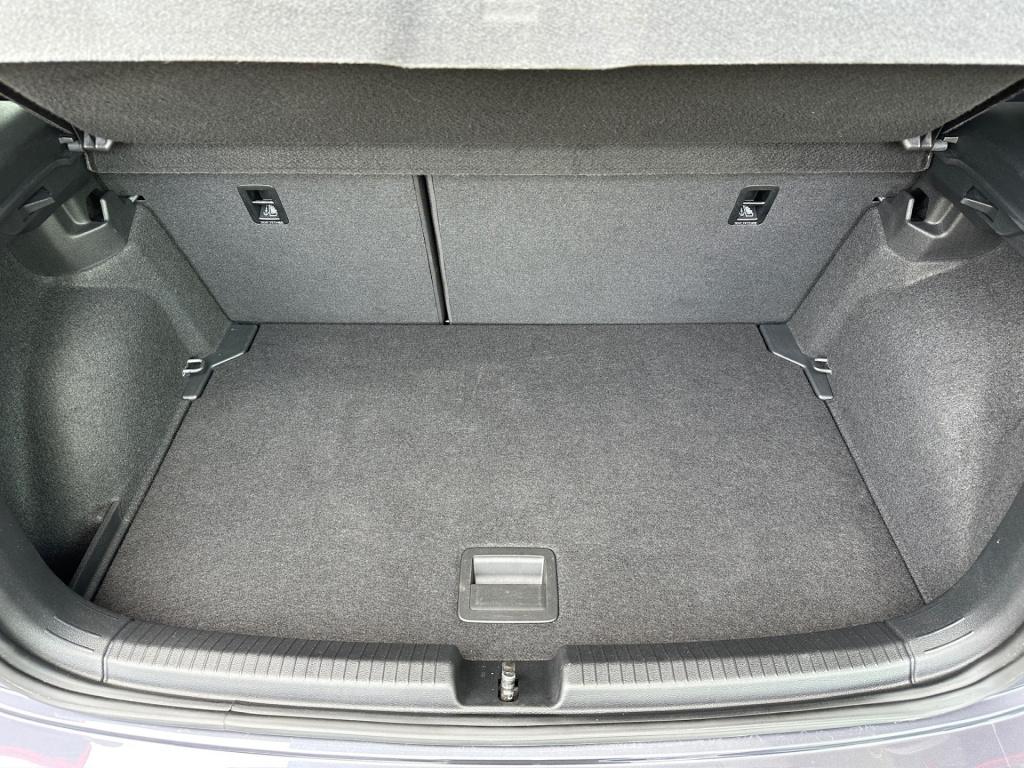 Volkswagen Polo 1.0 tsi 95pk r-line | 17 inch | navi | adapt. cruise | clim