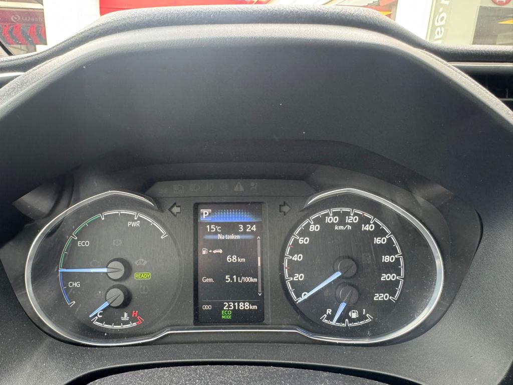 Toyota Yaris 1.5 hybrid bi-tone plus
