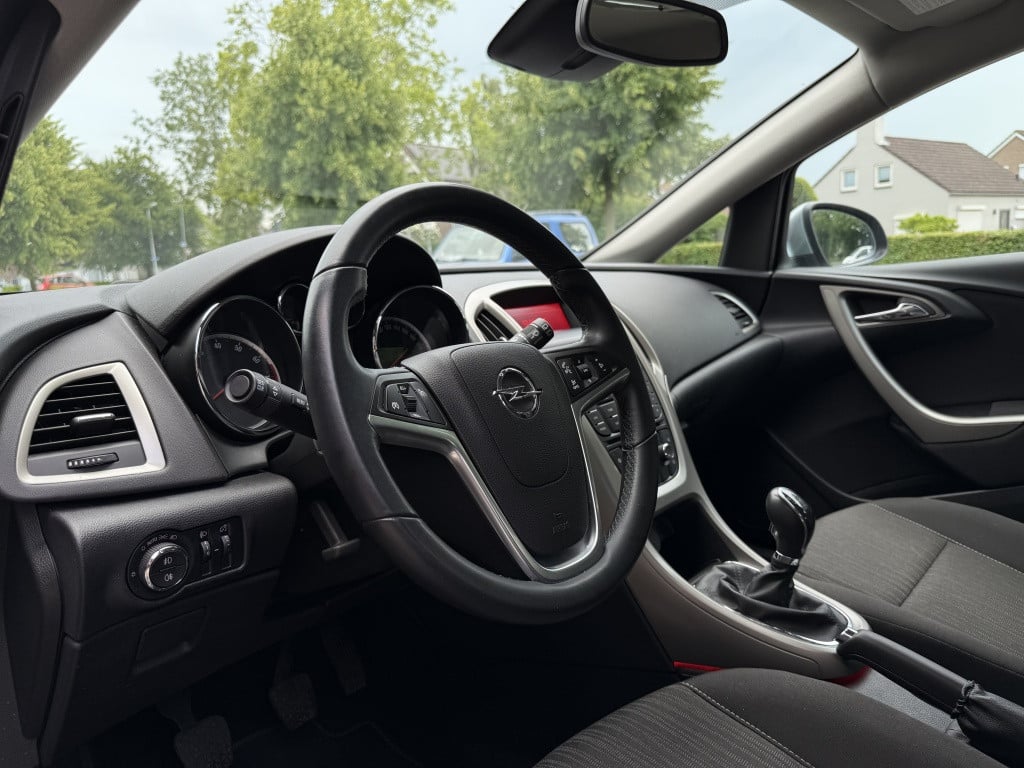 Opel Astra sports tourer 1.4 turbo edition