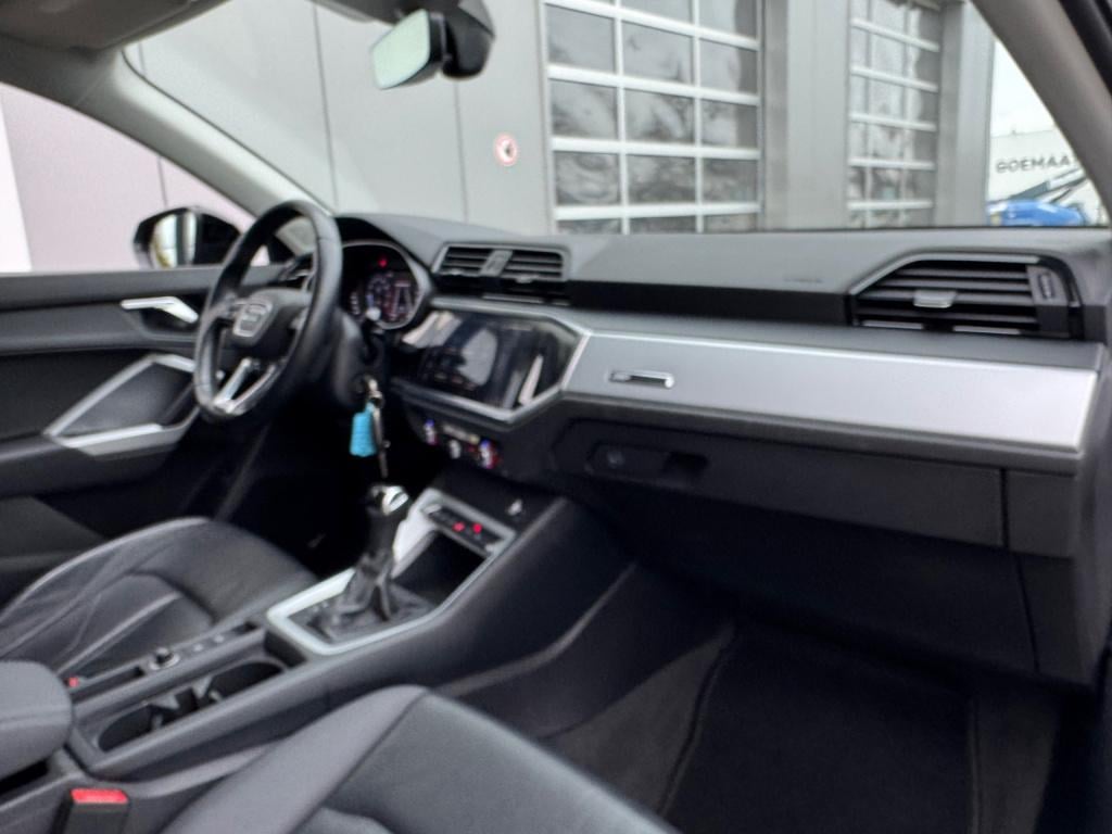 Audi Q3 sportback 35 tfsi pro line * leder * trekhaak * stoelverwarming