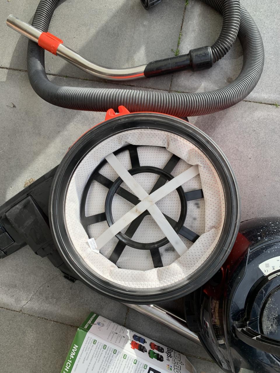 Henry Next 200  stofzuiger is een bekende stofzuiger Met stofzuigzakken