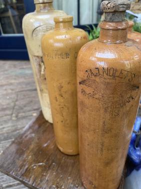 Allerlei soorten kruikjes